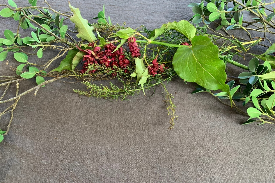 How to create an autumn table centre piece