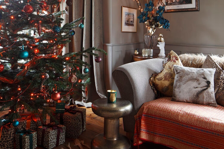 Christmas decor styling